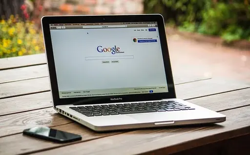 Image de couverture: Search Generative Experience de Google et son impact sur le SEO