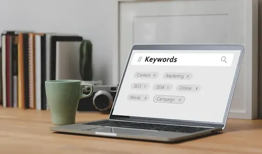 Image de couverture: Marketing Numérique Efficace pour Entrepreneurs Occupés en 2026