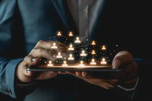 Imagem de capa do artigo: Stratégies Innovantes de Génération de Leads en 2026 Imagem de capa do artigo: Stratégies Innovantes de Génération de Leads en 2026
